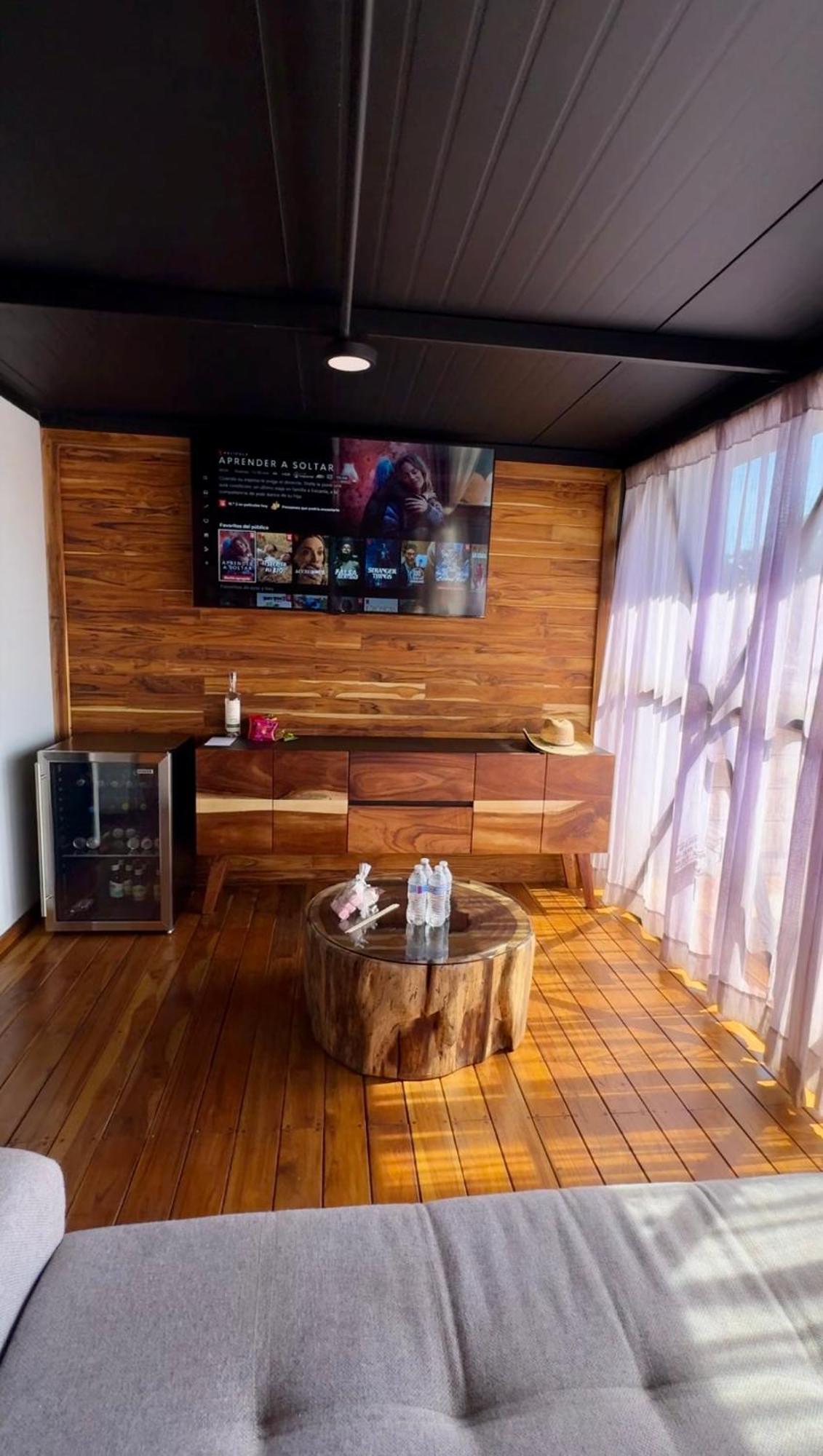 Hotel Coyote Alcocer Екстер'єр фото